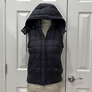 American Eagle Charcoal Gray Hooded Puffer Vest Medium